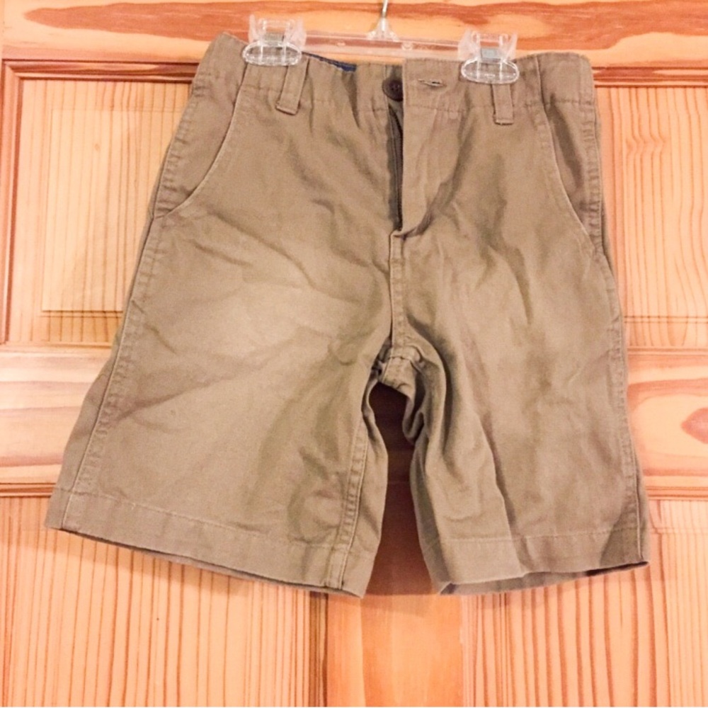 ⭐️ Lightly used Oshkosh Boys Shorts